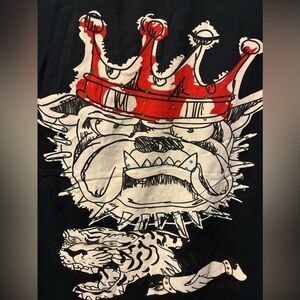Graphic Tee featuring a Bulldog with a Red  Studded Crown Design NWOT